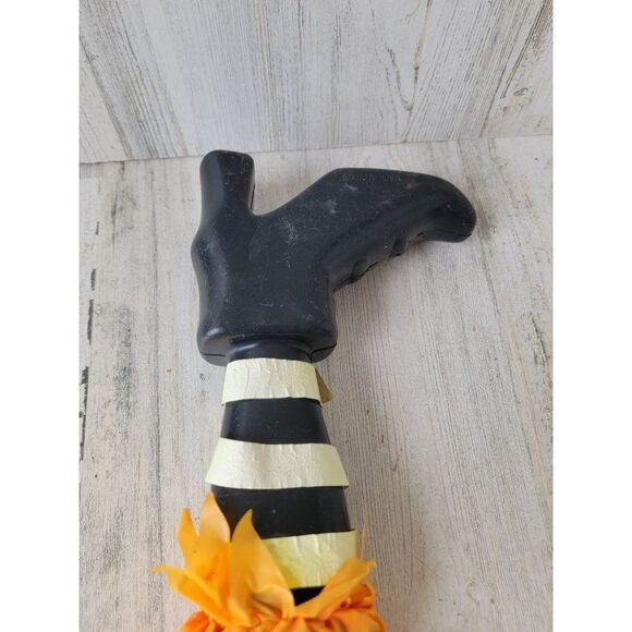 Sun Hill AS IS witch boot foot stake prop Halloween decor vintage - Picture 5 of 14